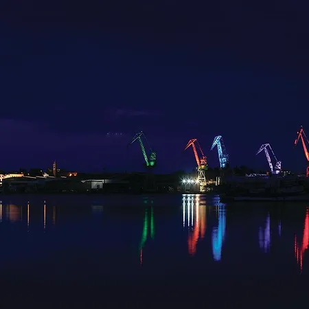 Asja Old Center Pola